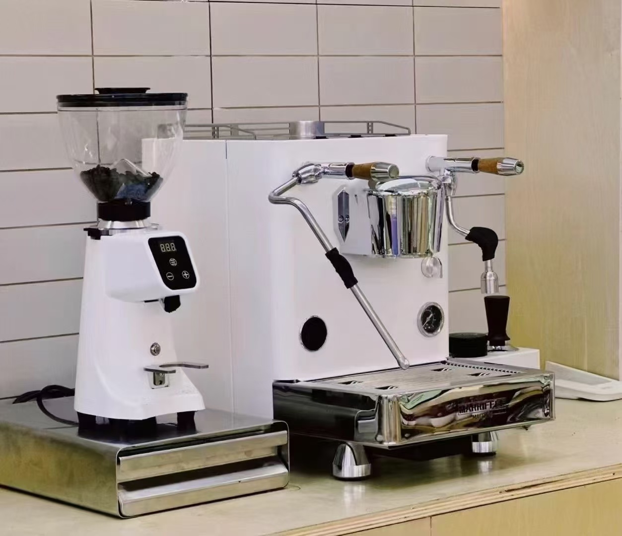 ماكينات قهوة إسبريسو عالية الج - مراجعة Coffee Quality Control وسعره